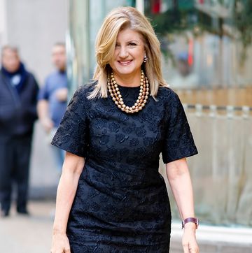 arianna huffington walking