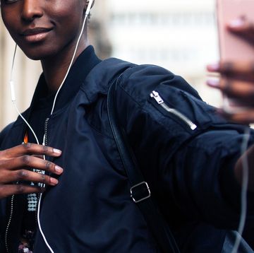 Hair, People, Street fashion, Fashion, Afro, Hairstyle, Smile, Black hair, Human, Street, 