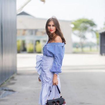 camisa de rayas en el street style de copenhague