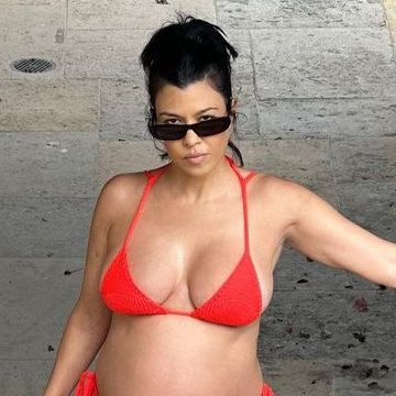Kourtney Kardashian posing in red bikini kourtney kardashian posing in red bikini